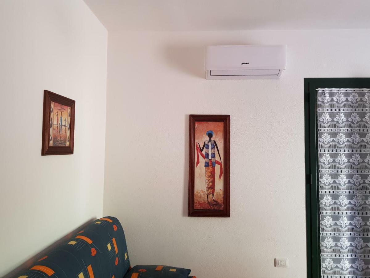Borgo Lu Canali Da Gavino Badesi Exterior foto