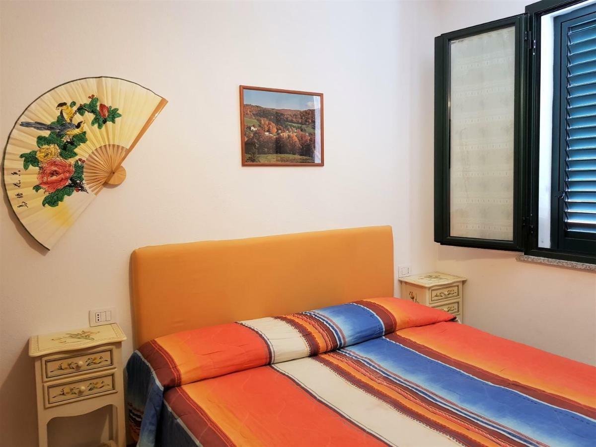 Borgo Lu Canali Da Gavino Badesi Exterior foto